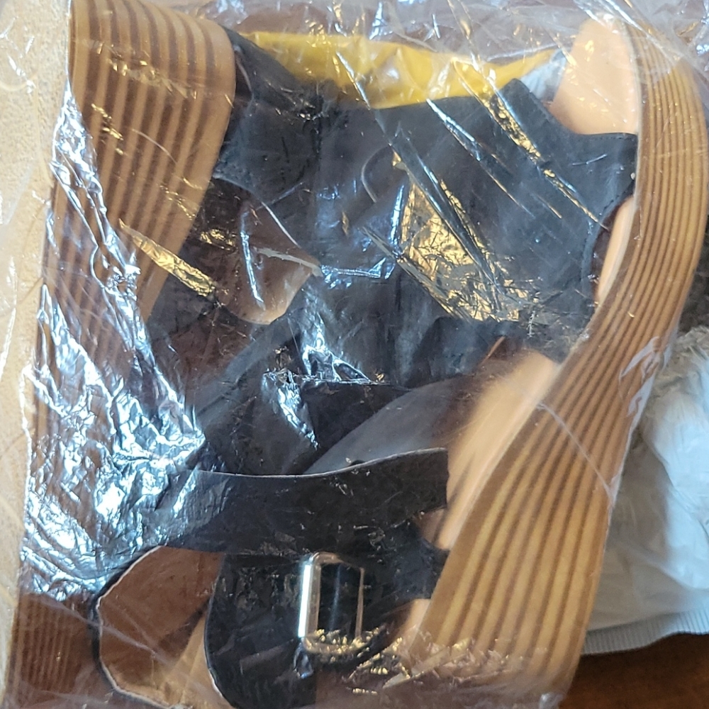 Wedges - Picture 4 of 4